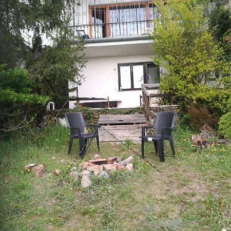Holiday House Cervena Veza ปิเอชตานี ภายนอก รูปภาพ