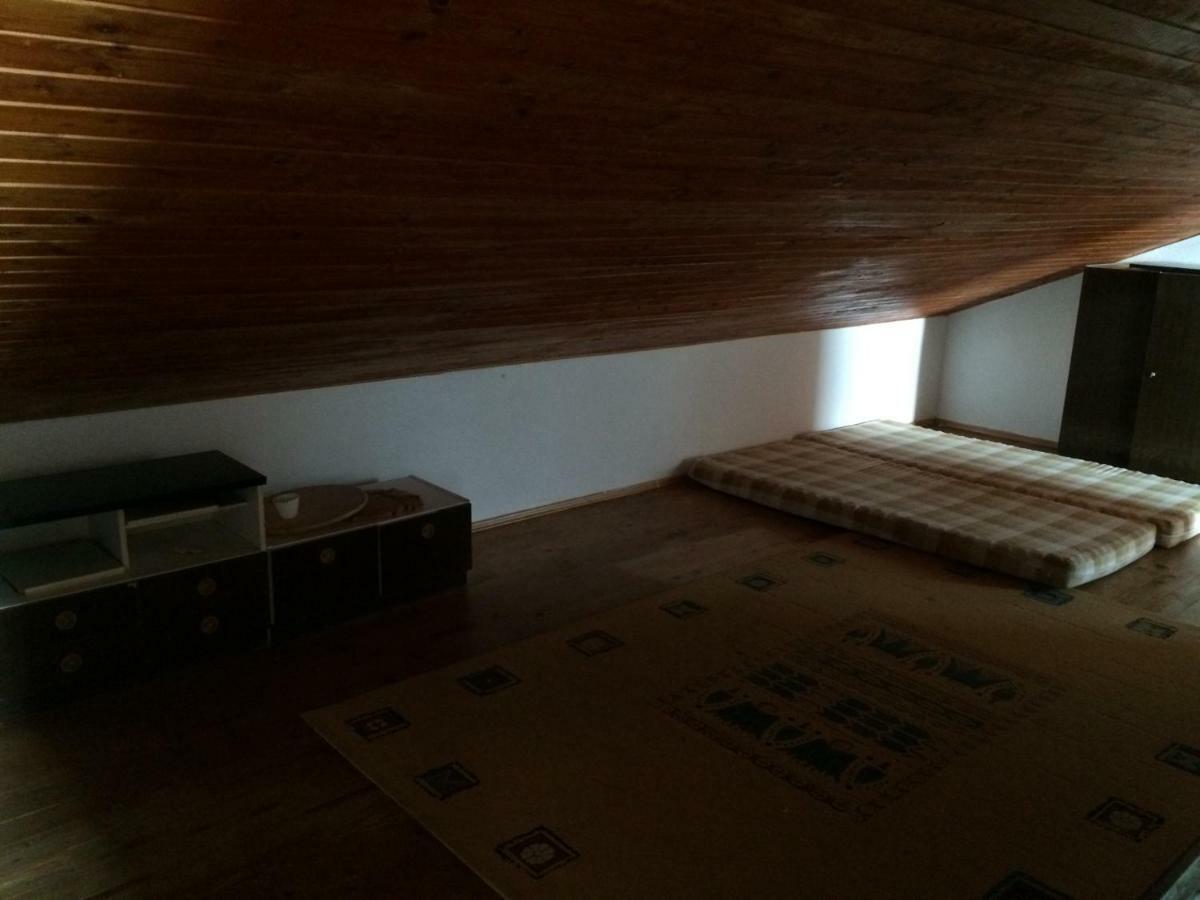 Holiday House Cervena Veza ปิเอชตานี ภายนอก รูปภาพ